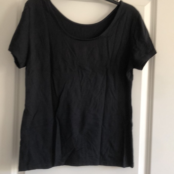 Tahari Women’s Black Top. - Picture 4 of 5